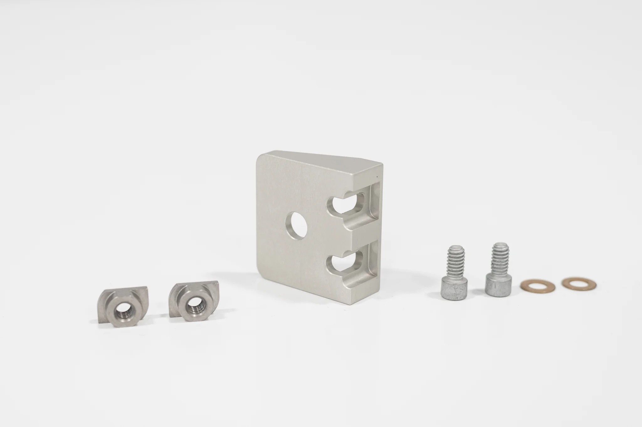 Machined 90° Bracket - Image 5